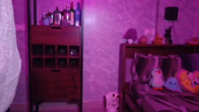 MidnightFlame's cam snapshot