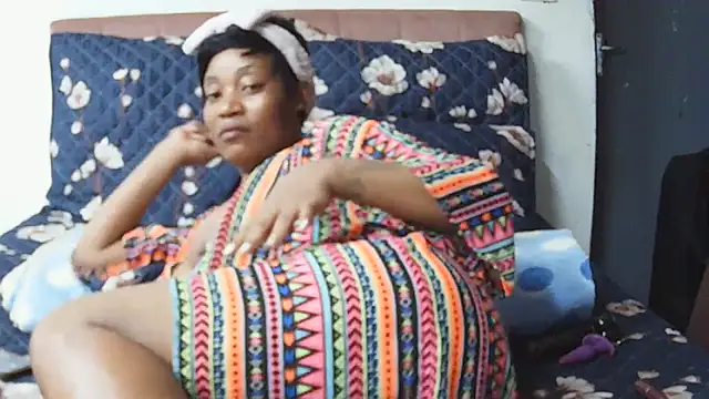 SweetPortableAmber's cam snapshot