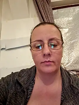 Goodass7 live sex cam