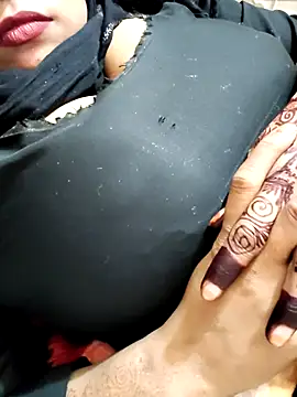 Indian-Nazia's cam snapshot