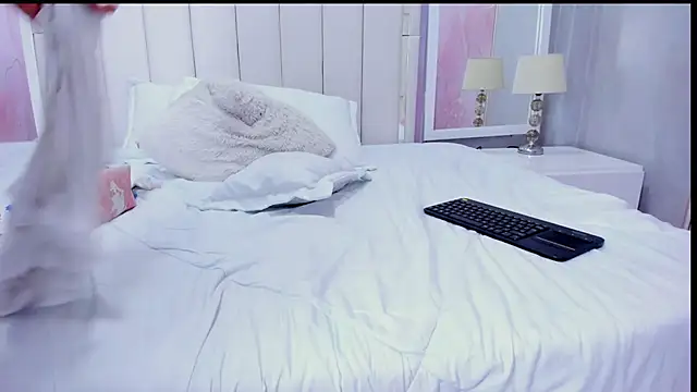 arietta_skinny's cam snapshot