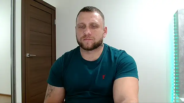 B-L-O-N-D's cam snapshot