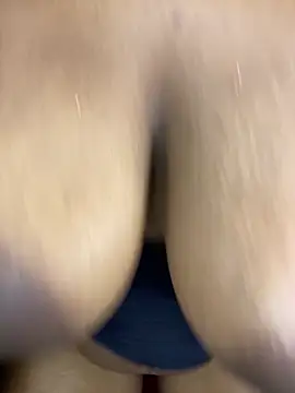 Beyoncex05's cam snapshot