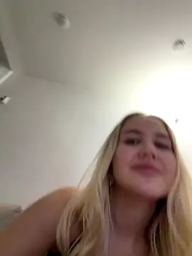 VanillaCakes's cam snapshot