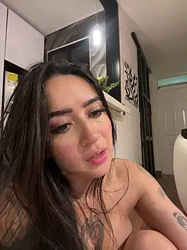 EmmyEvans1's cam snapshot