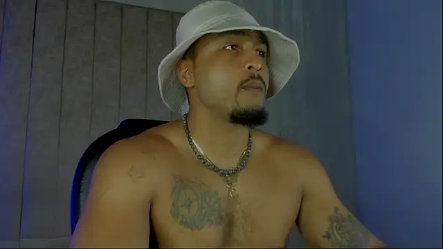 Mateo_Reales's cam snapshot