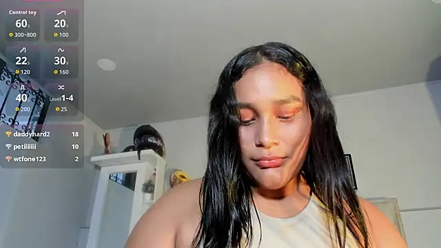 Sarah_Foxx_'s cam snapshot