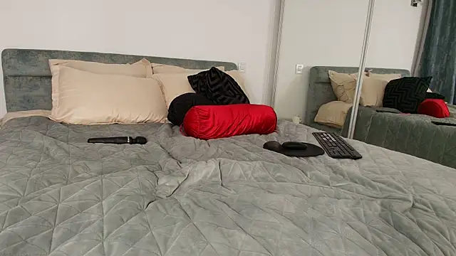 Angellyque's cam snapshot