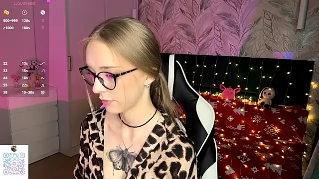 EvaPeace's cam snapshot