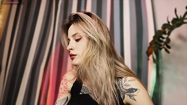 aviva_faith's cam snapshot