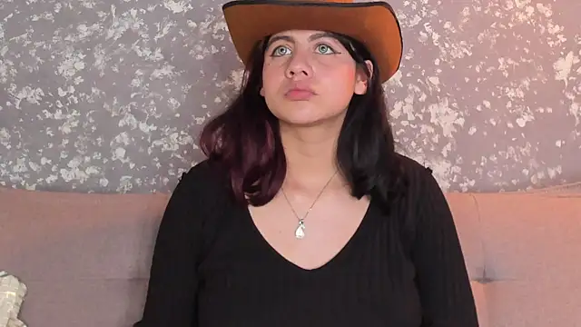 Julieth_brown_'s cam snapshot