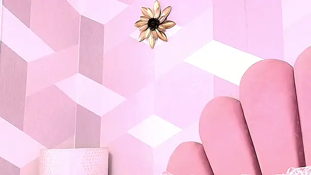 KylieMonnett's cam snapshot