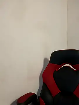 oliver_price1's cam snapshot