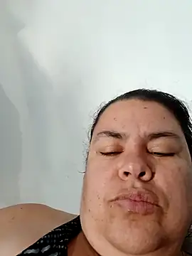 yaneth_'s cam snapshot