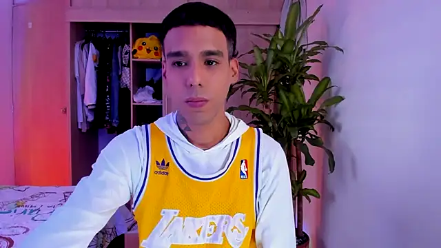 Damianwhite live sex cam