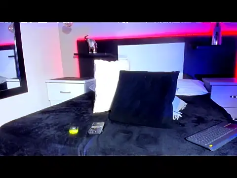 eriikjoness live sex cam