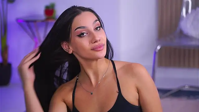 NinaSolenne live sex cam