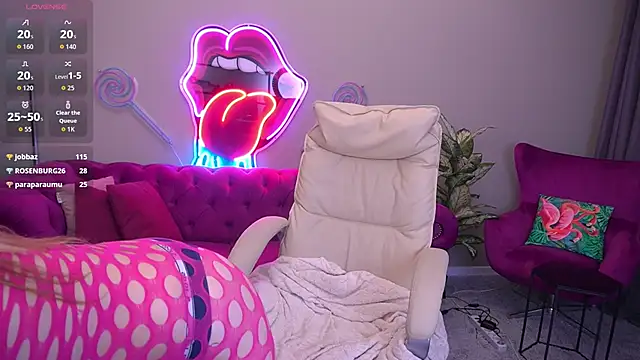 BellaLaPetit's cam snapshot