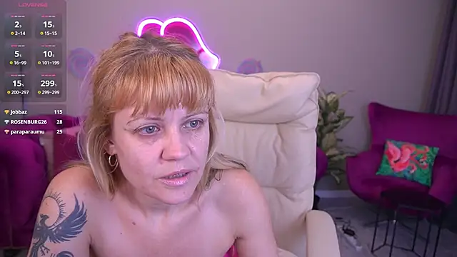 BellaLaPetit's cam snapshot