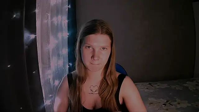 nelli_lux_'s cam snapshot