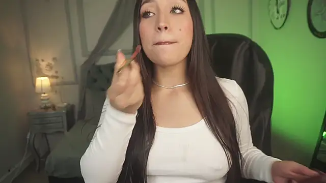 maggietime's cam snapshot