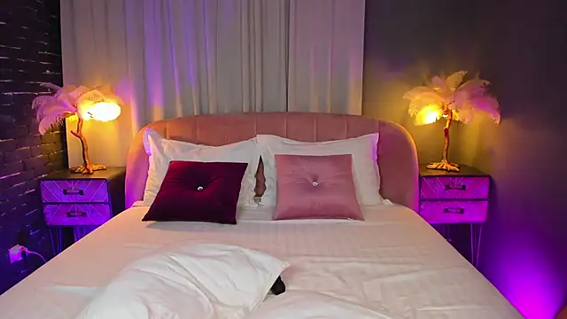 AmedeeaBanks's cam snapshot