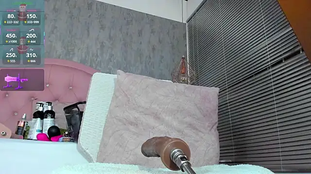 naomidibello's cam snapshot