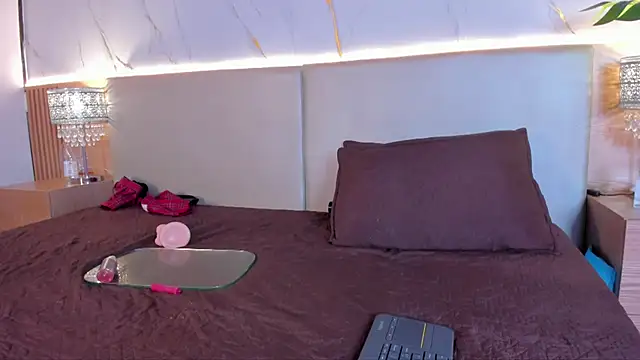 april_grey11's cam snapshot