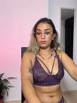 Zhara_110's cam snapshot