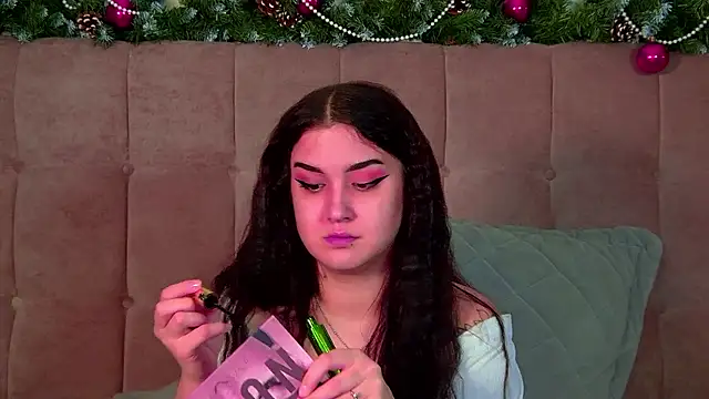 ChristinaMilton's cam snapshot