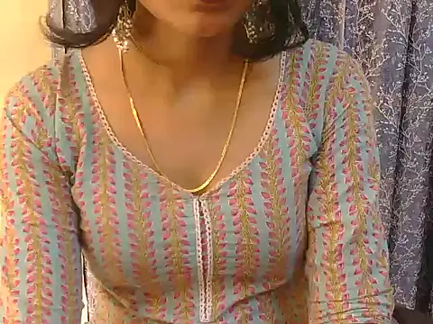 Cute_Pihu01's cam snapshot