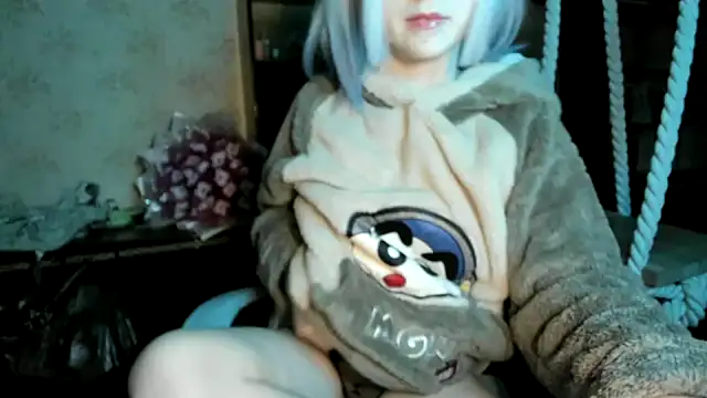 Yoonhee_Kiss live sex cam