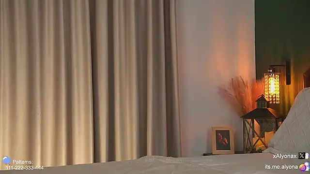 Alyonaqueen_'s cam snapshot