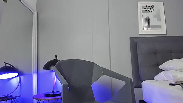 Tylerffoxx live sex cam