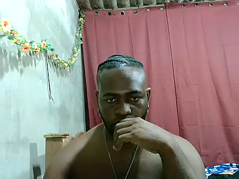 2ocmaxi live sex cam