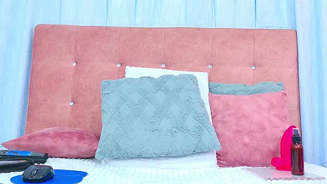 AlliciaKim's cam snapshot