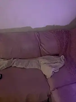 BritishBlueRose's cam snapshot