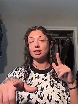 Chanelkeyy live sex cam