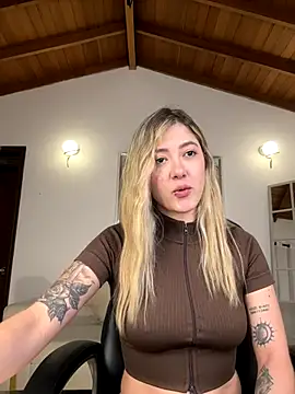 EveBensonX's cam snapshot