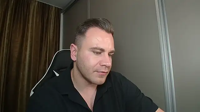 Thori92 live sex cam