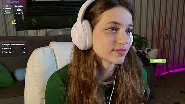 Sarah_Supershy's cam snapshot