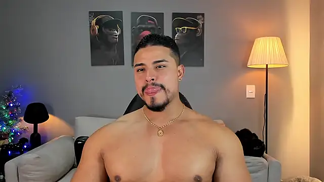 ApoloMakris's cam snapshot