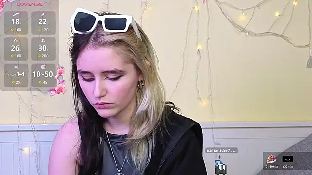 PortiaHedge live sex cam