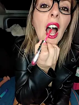 Jade_Emeraud live sex cam