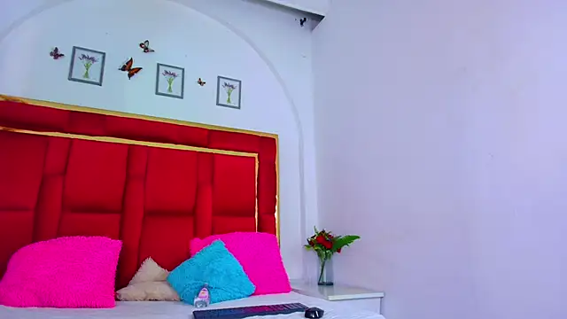 CoralHarrinson's cam snapshot