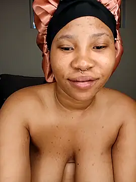 DrippinCaramelCutie's cam snapshot