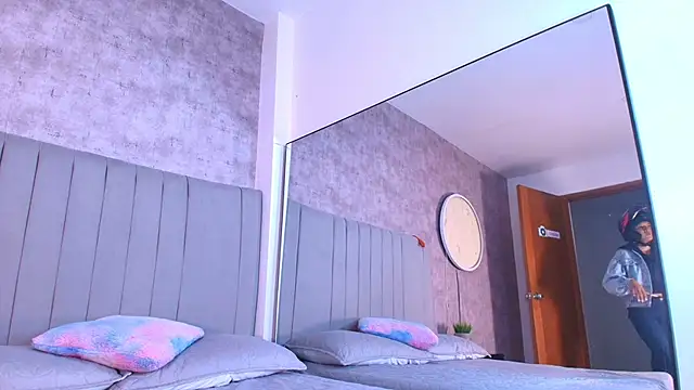 karla-ruiz's cam snapshot