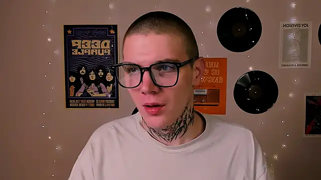 drew_soft_ live sex cam