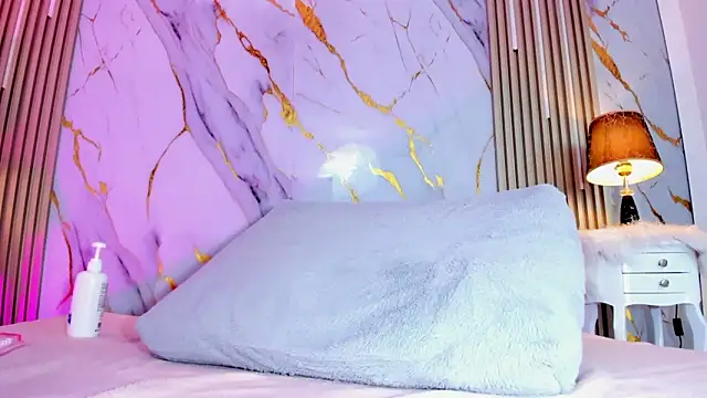 sharon_greey's cam snapshot