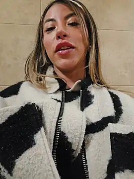 Karen_San_Miguel's cam snapshot